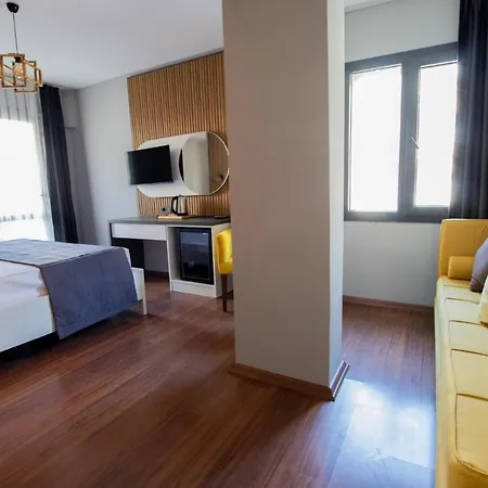 Rodis Hotel 3*